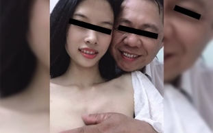 Bebot Kumabit sa Matandang Sugar Daddy - XTORJACK - Viral Pinay Porn Sex  Scandal Videos
